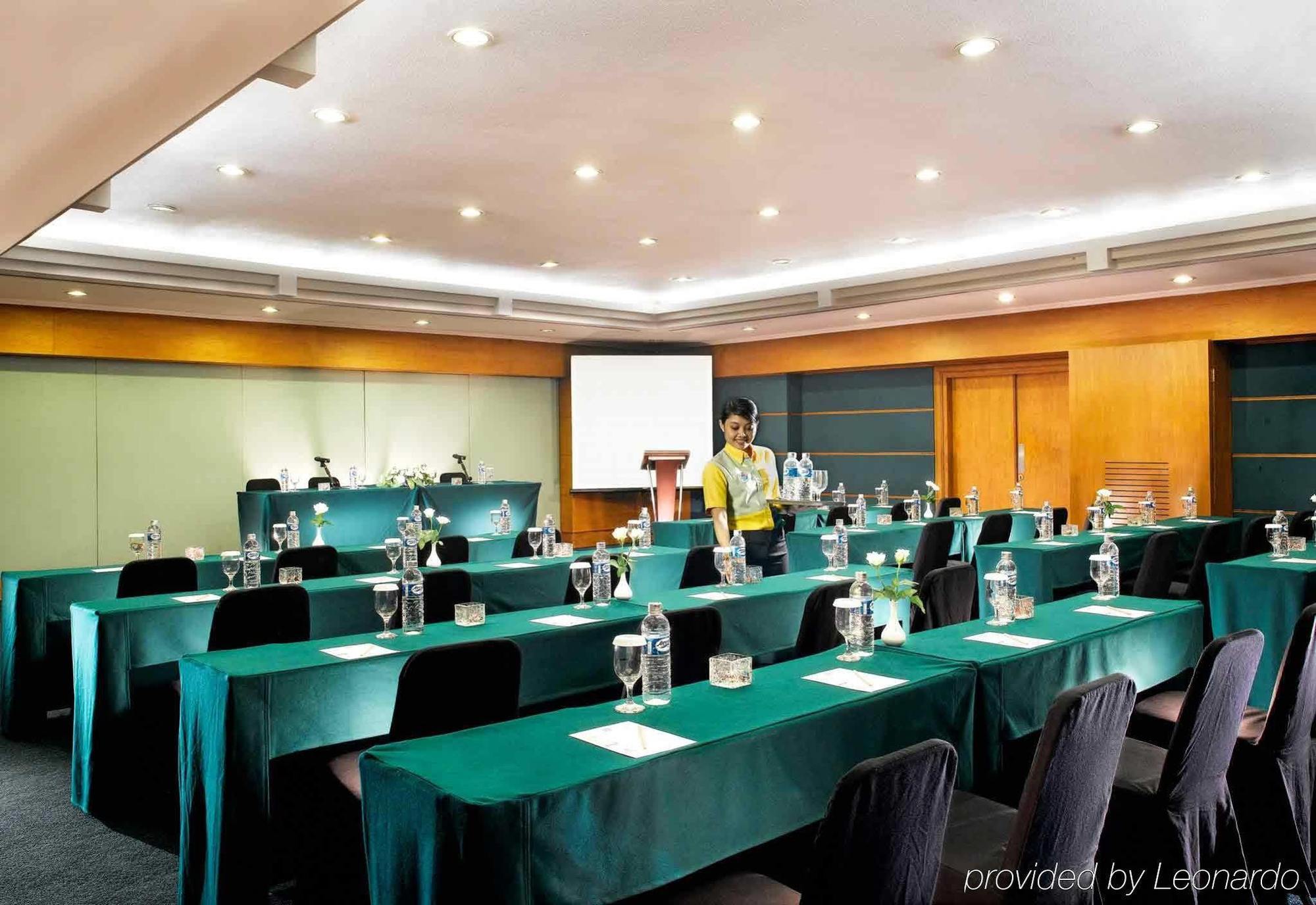 Tamarin Hotel Jakarta Manage By Vib Hospitality Management Einrichtungen foto
